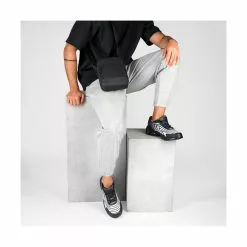 Baskets NOIR UNYK 15 Baskets NOIR UNYK -Claquettes Soldes baskets noir unyk 21